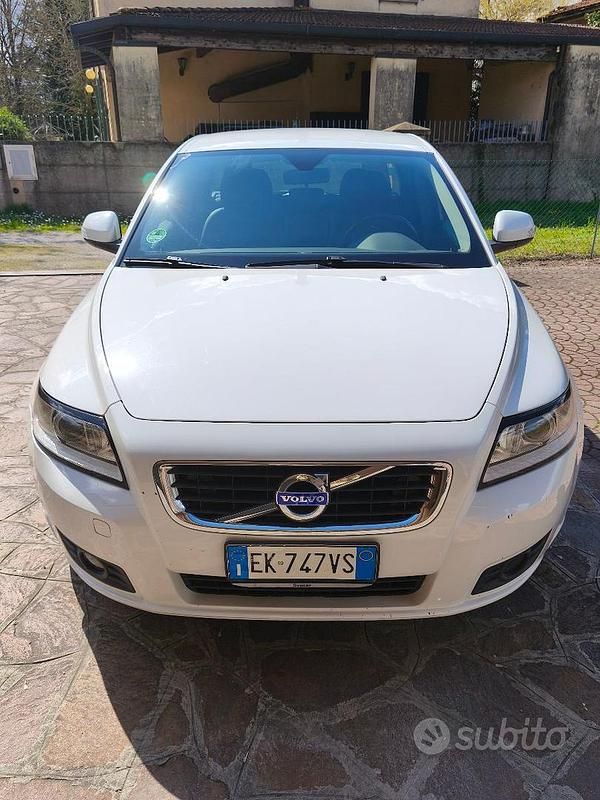 Usata Volvo V50 Plus 114 CV (83 kW) 2011 Bianco Station wagon