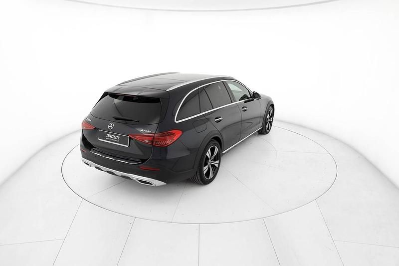 Usata Mercedes 220 Premium Plus 200 CV (147 kW) 2022 Blu cavansite Station wagon