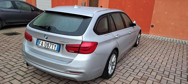 Usata BMW 318 Advantage 150 CV (110 kW) 2015 Station wagon