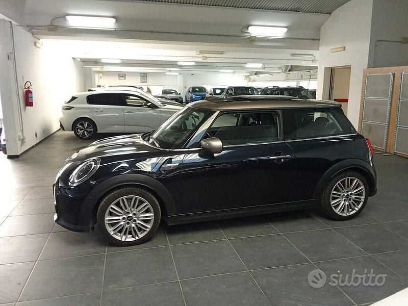 Begagnad Mini Cooper S 178 HK (130 kW) 2023 Svart Halvkombi