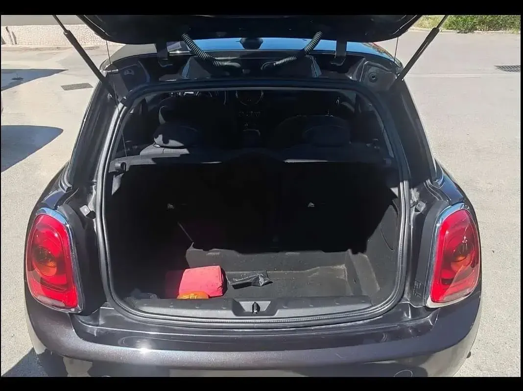 Usata Mini Cooper D 95 CV (69 kW) 2014 Utilitaria
