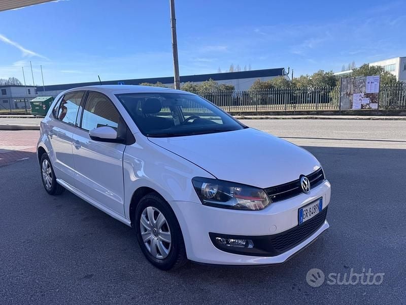 Bianco Usata 2013 VW Polo Trendline Berlina | 6200 € (Ottimo prezzo) - Immagine 1/4
