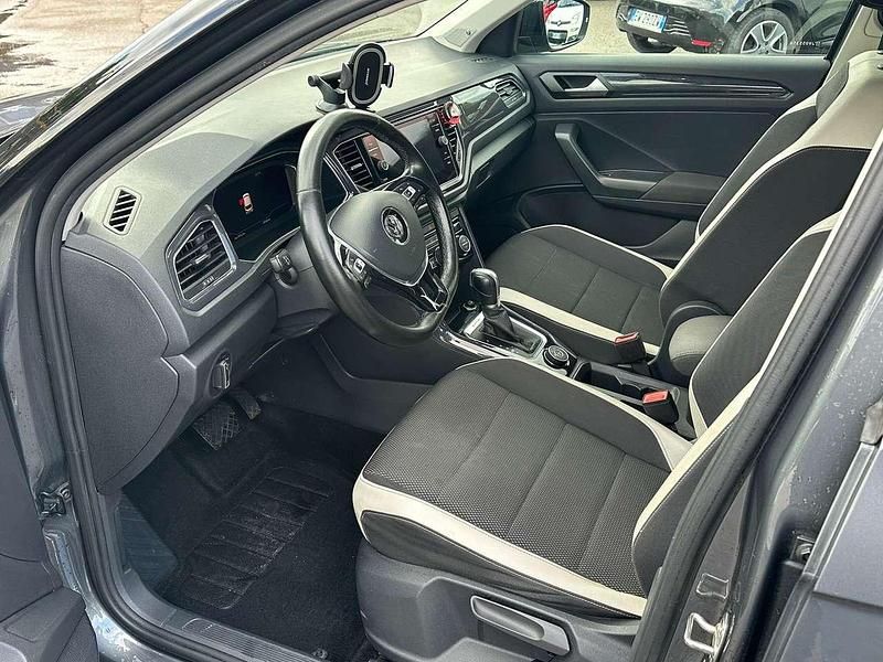 Usata VW T-Roc 150 CV (110 kW) 2018 Grigio SUV
