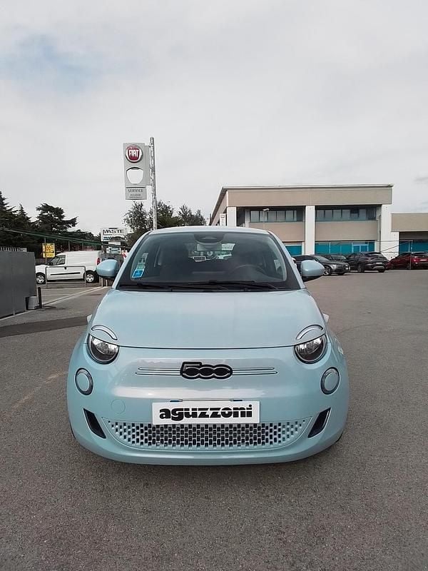 Usata Fiat 500e Icon 86 kW (118 CV) 2021 Blu Berlina