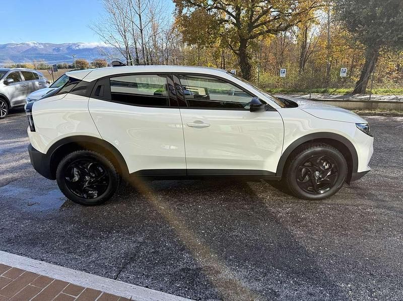 Usata Alfa Romeo Junior 145 CV (106 kW) 2024 Bianco SUV