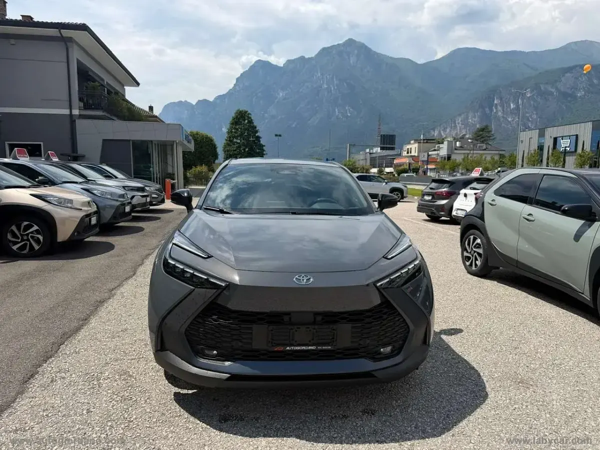 Nuova Toyota C-HR Trend 140 CV (102 kW) 2026 Grigio SUV