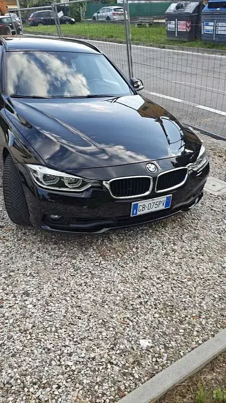 Usata BMW 318 Sport Line 150 CV (110 kW) 2017 Station wagon