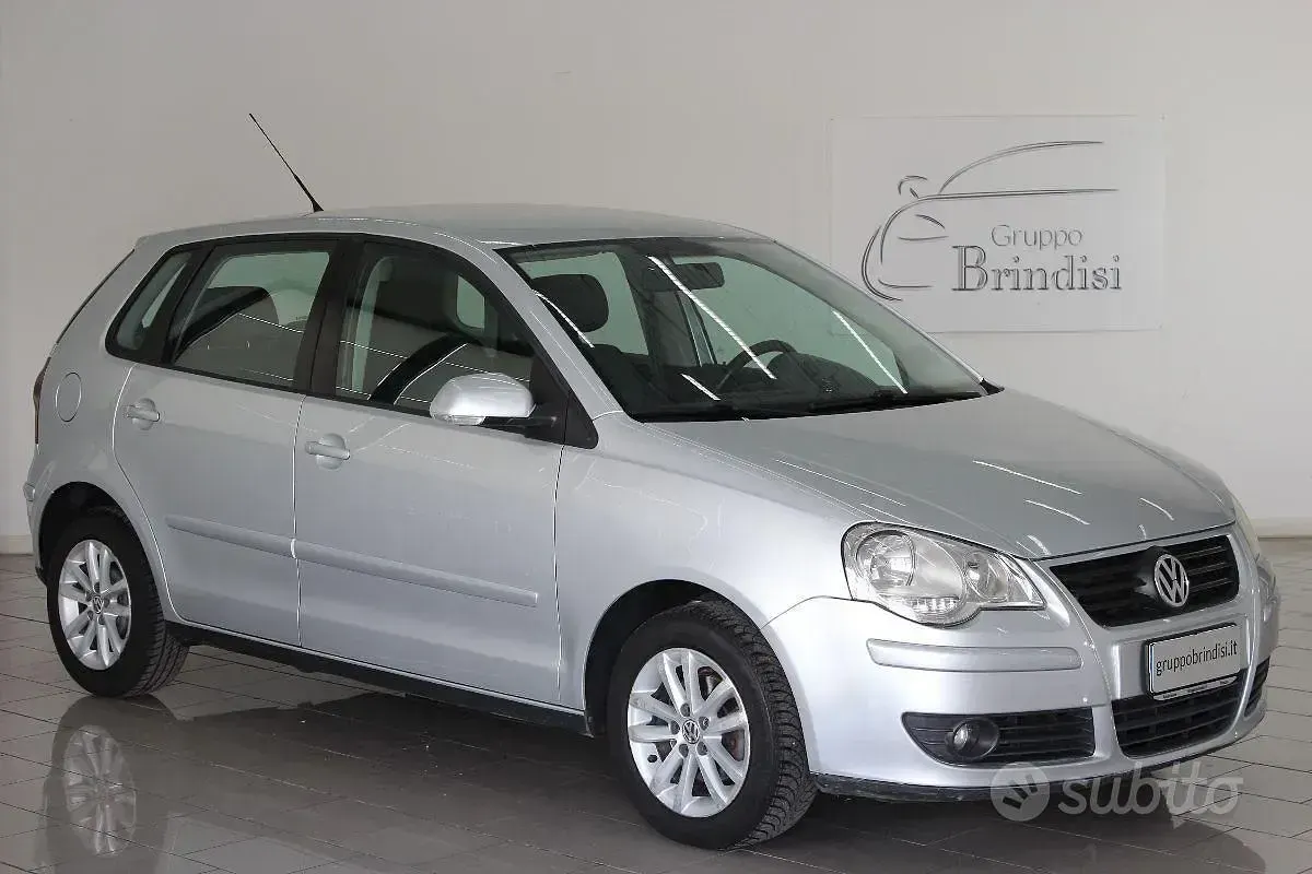 Usata VW Polo Comfortline 68 CV (50 kW) 2008 Grigio Utilitaria