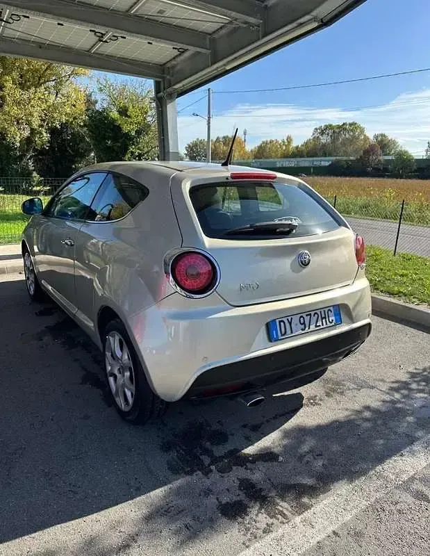 Usata Alfa Romeo MiTo Distinctive 120 CV (88 kW) 2009 Utilitaria