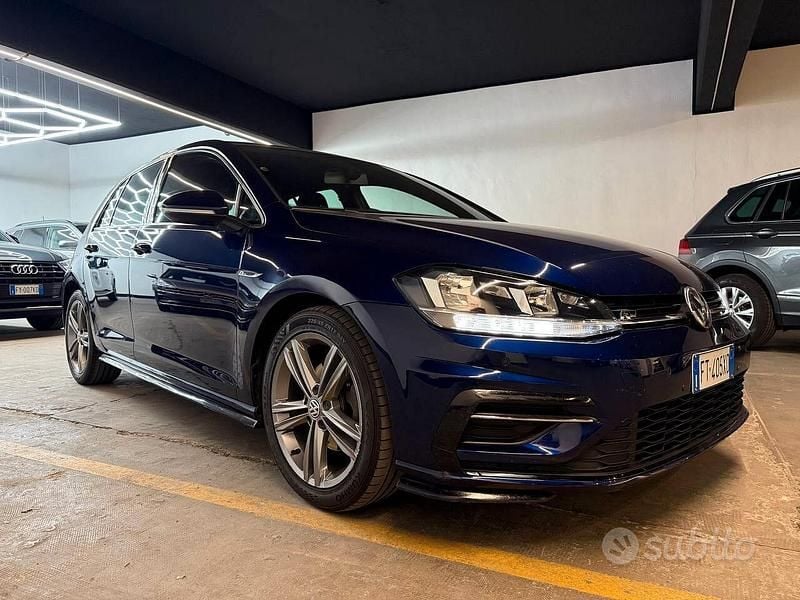 Usata VW Golf VII R-line 116 CV (85 kW) 2019 Blu Berlina