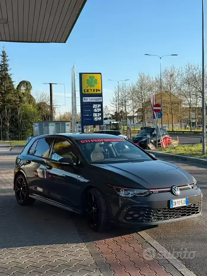 Usata VW Golf VIII GTI 245 CV (180 kW) 2023 Berlina