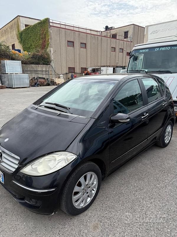 Usata Mercedes A180 Avantgarde 109 CV (80 kW) 2007 Nero Berlina