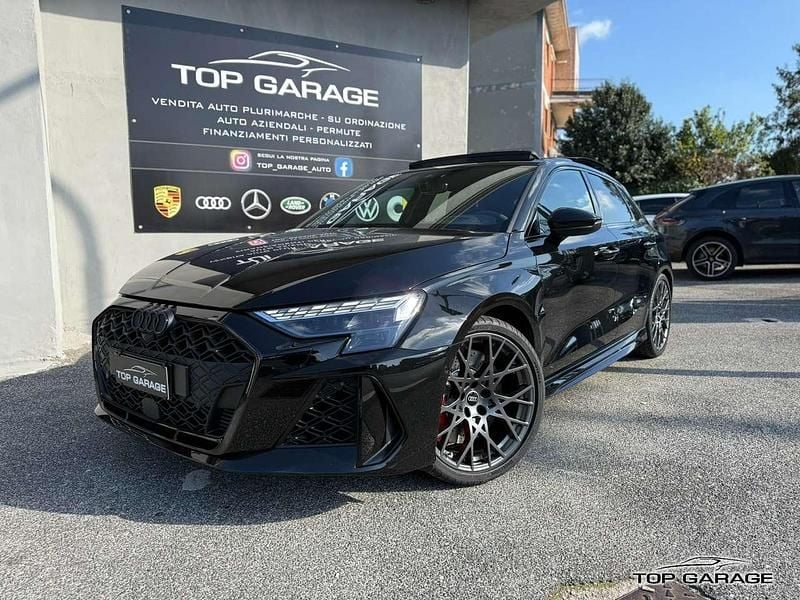 Nero Usata 2025 Audi RS3 Ambiente Tre volumi | 69.900 € (Molto cara) - Immagine 1/4
