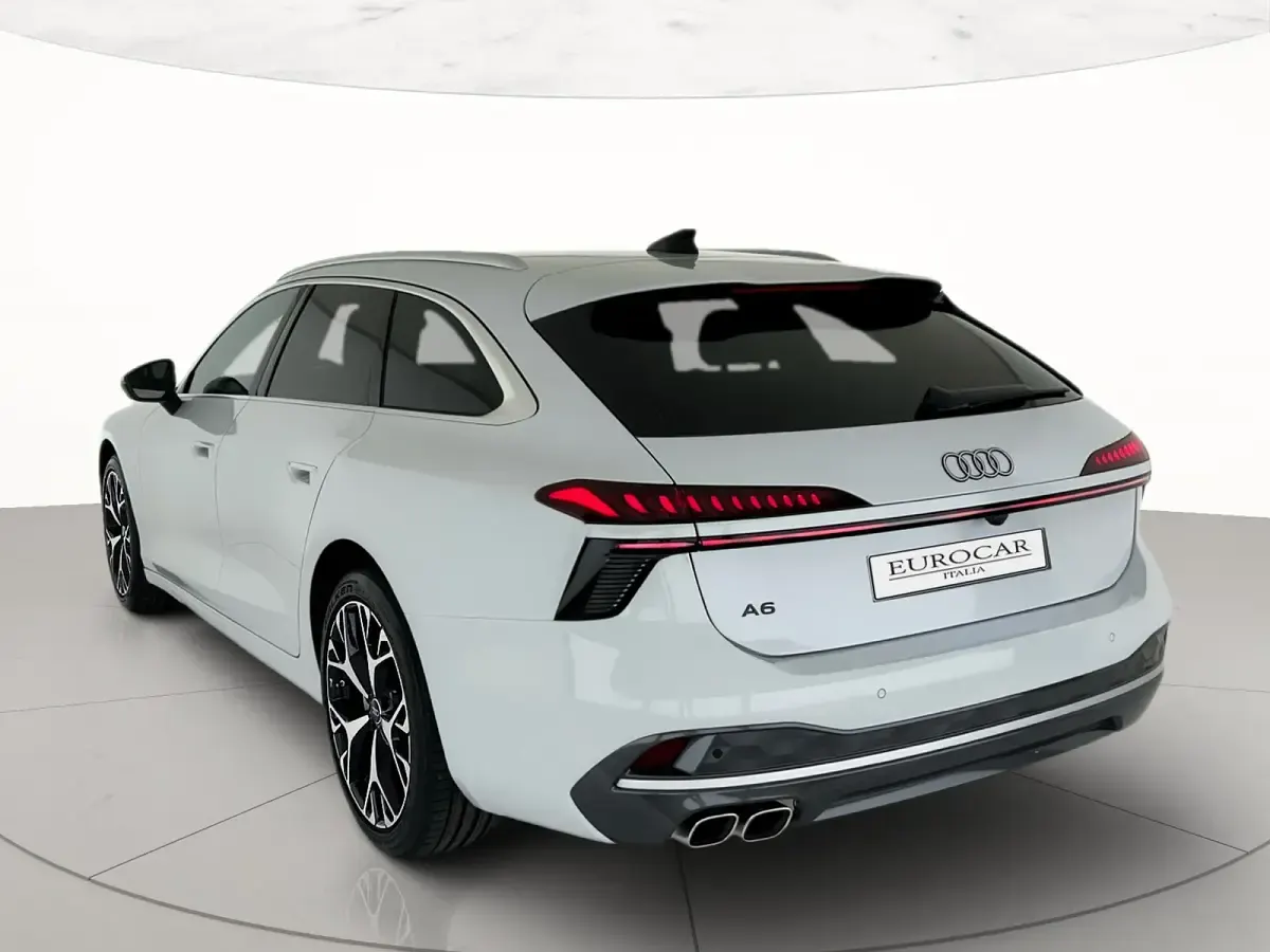Nuova Audi A6 Advanced Plus 204 CV (150 kW) 2026 Bianco ghiacciaio metallizzato Station wagon