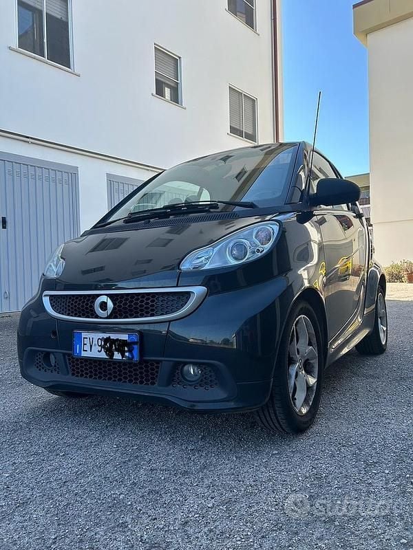 Usata Smart ForTwo Coupé 61 CV (44 kW) 2014 Utilitaria
