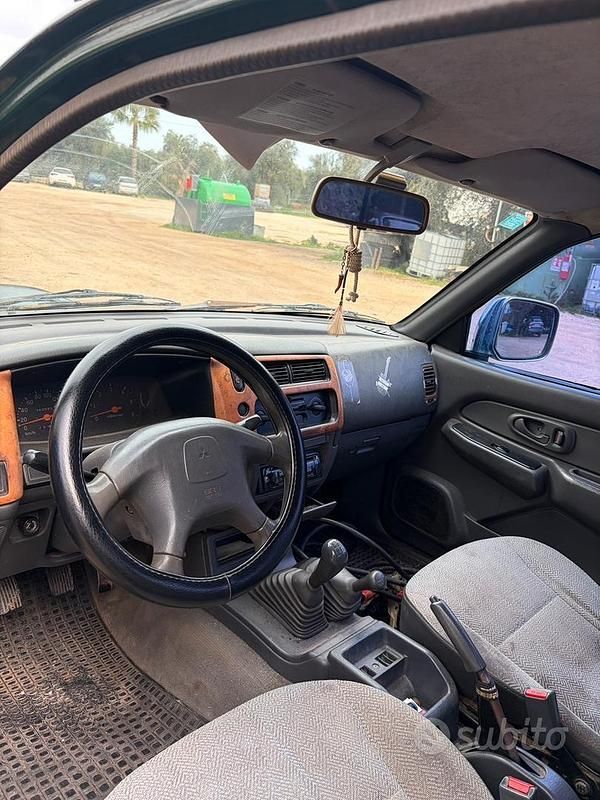 Usata Mitsubishi L200 100 CV (73 kW) 1998 Verde Pick-up