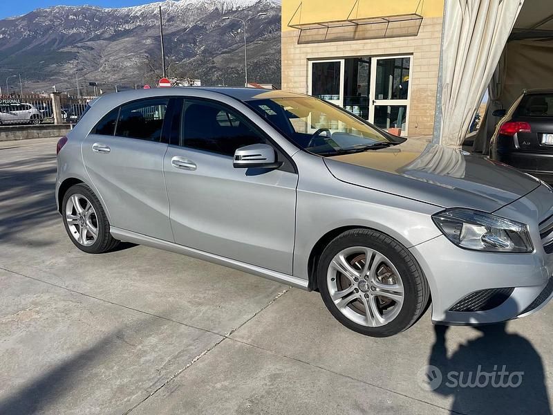 Usata Mercedes A180 2015 Grigio Berlina