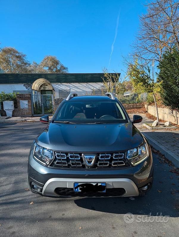 Grigio Usata 2019 Dacia Duster SUV | 12.000 € (Buon prezzo) - Immagine 1/4