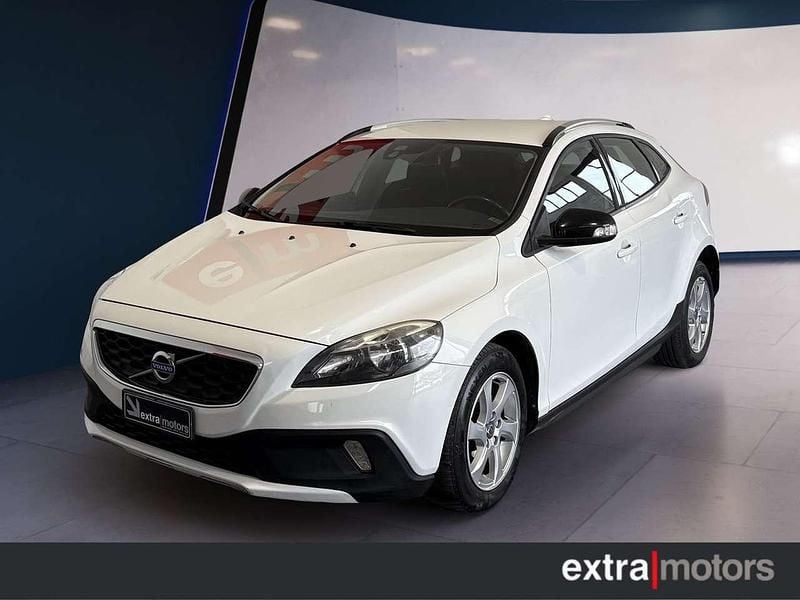 Usata Volvo V40 Business Edition 114 CV (83 kW) 2015 Bianco Utilitaria