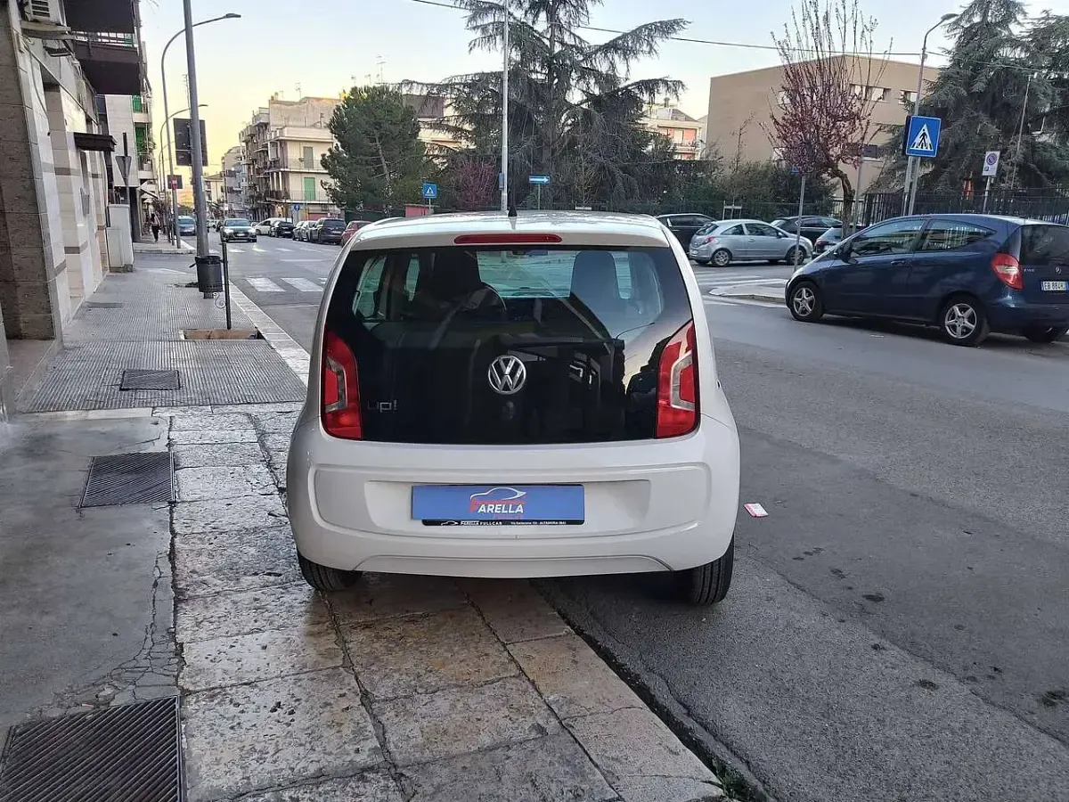 Usata VW up! 60 CV (44 kW) 2014 Bianco Utilitaria