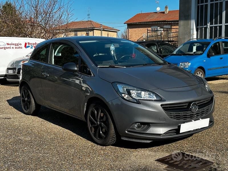 Usata Opel Corsa 90 CV (66 kW) 2016 Grigio Utilitaria