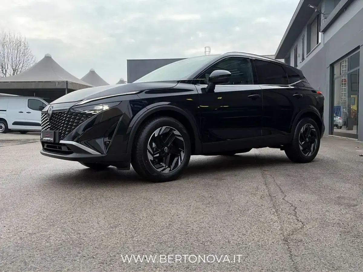 Nuova Nissan Qashqai N-Connecta 158 CV (116 kW) 2025 Nero SUV