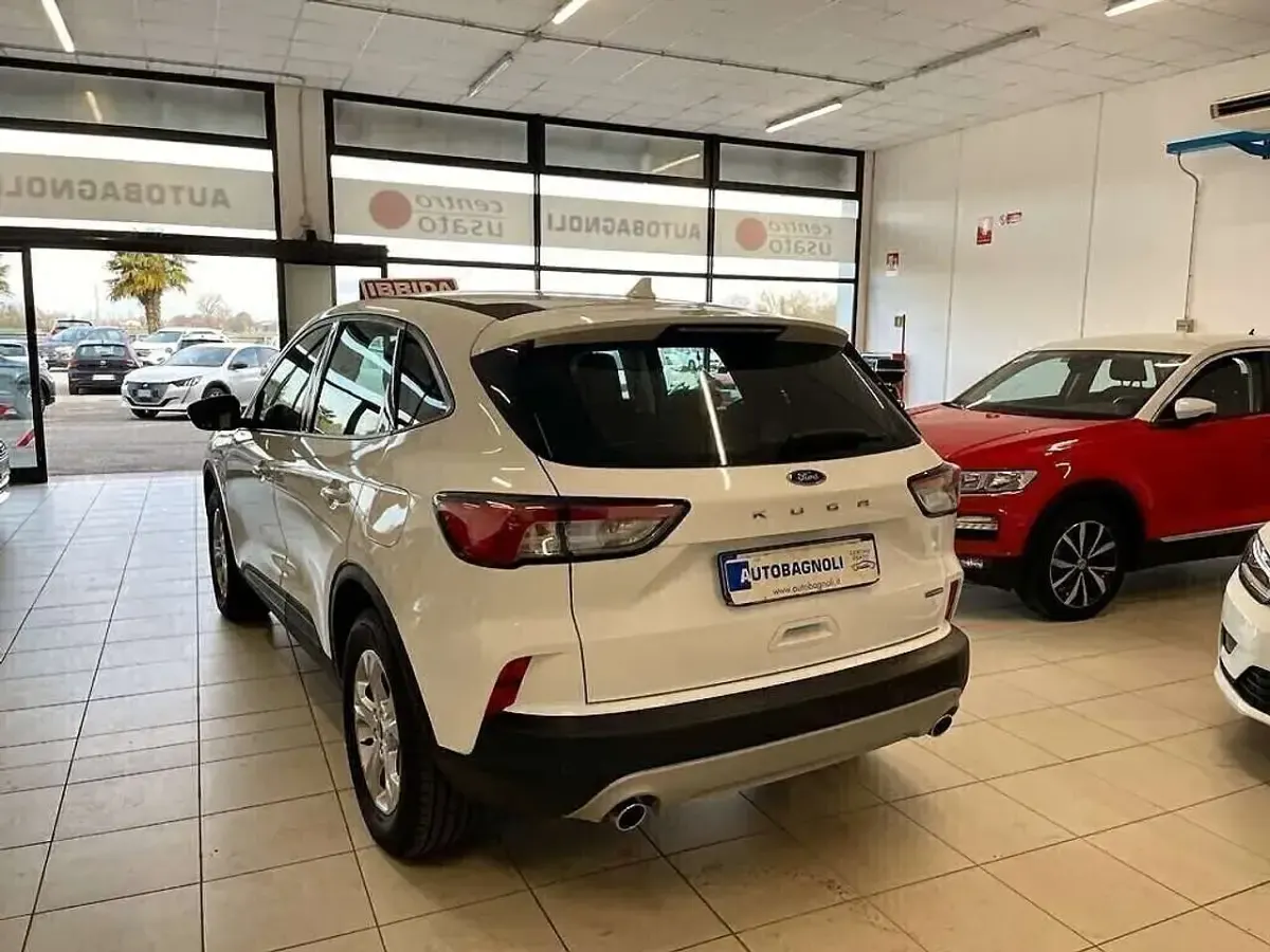 Usata Ford Kuga 152 CV (111 kW) 2021 Bianco SUV
