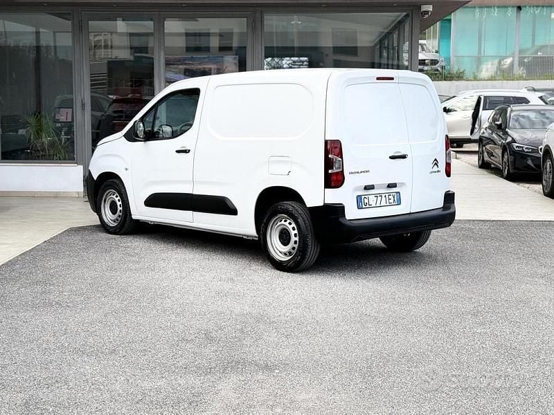 Usata Citroën Berlingo 102 CV (75 kW) 2022 Bianco Monovolume