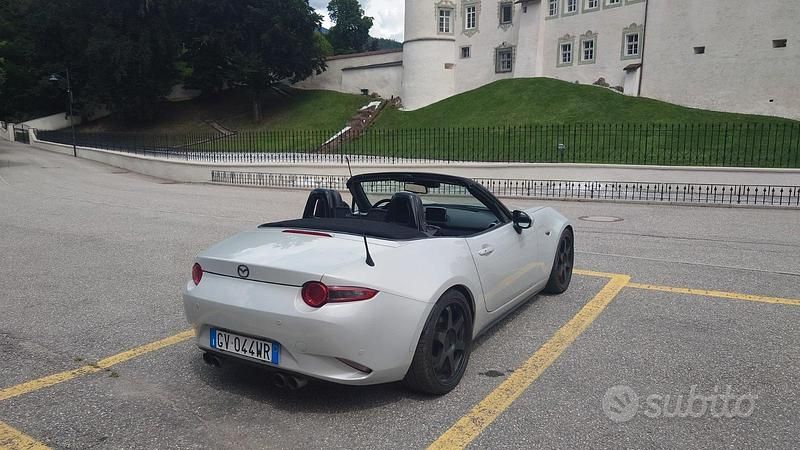 Usata Mazda MX5 Sports-Line 160 CV (117 kW) 2017 Bianco Cabrio