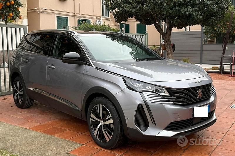 Grigio Usata 2023 Peugeot 5008 GT Station wagon | 21.490 € (Super prezzo) - Immagine 1/4