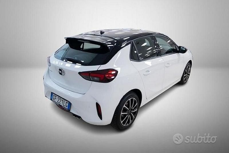 Usata Opel Corsa GS Line 130 CV (95 kW) 2021 Bianco Utilitaria