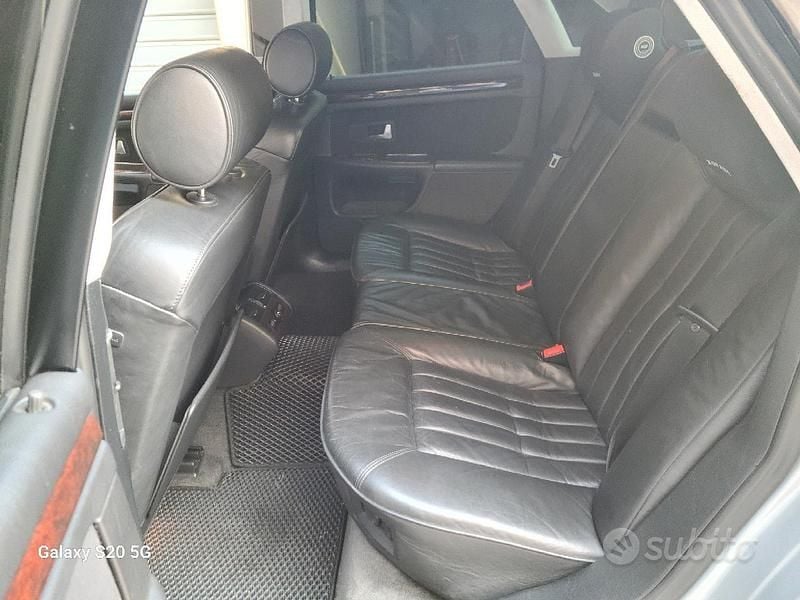 Usata Audi A8 2001 Grigio Berlina