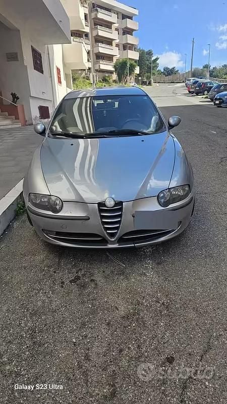 Usata Alfa Romeo 147 115 CV (84 kW) 2002 Utilitaria