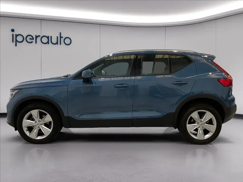 Usata Volvo XC40 Core 129 CV (94 kW) 2023 Blu SUV