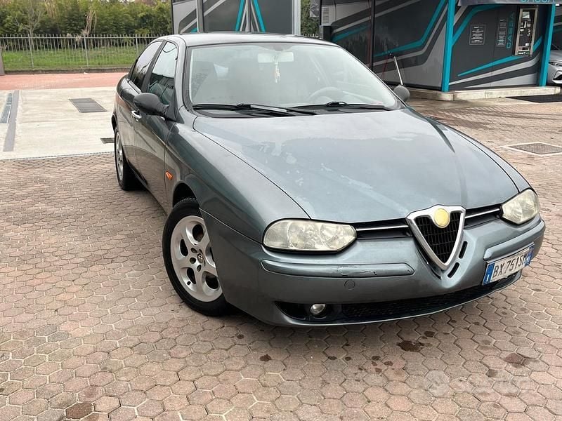 Usata Alfa Romeo 156 116 CV (85 kW) 2001 Verde Berlina