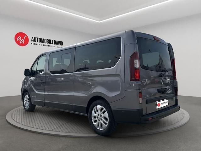 Begagnad Renault Trafic Intens 145 HK (106 kW) 2018 Grå Minibuss
