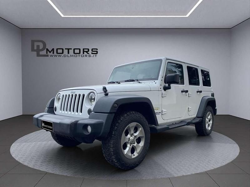 Bianco Usata 2015 Jeep Wrangler Unlimited Sahara SUV | 31.899 € (Buon prezzo) - Immagine 1/4