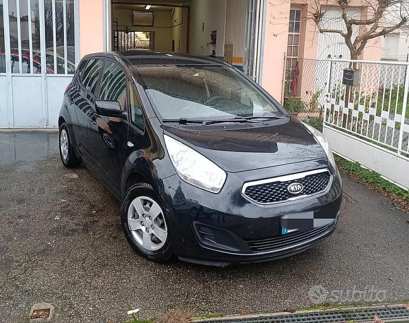 Usata Kia Rio EX 90 CV (66 kW) 2013 Nero Berlina