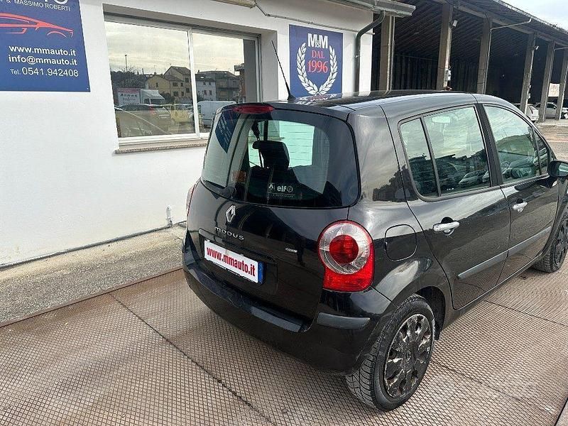 Usata Renault Modus Dynamique 97 CV (71 kW) 2006 Nero Monovolume