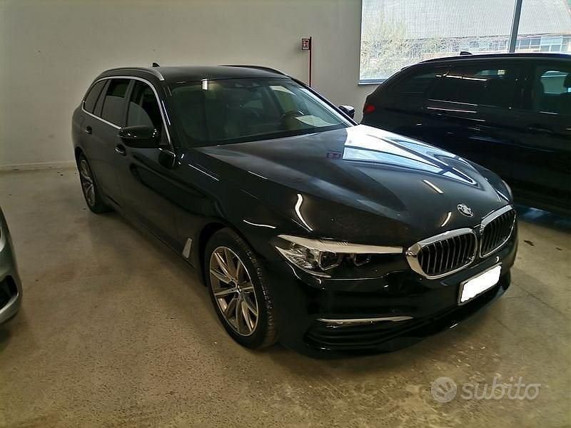 Usata BMW 520 Sport Line 190 CV (139 kW) 2019 Nero Station wagon