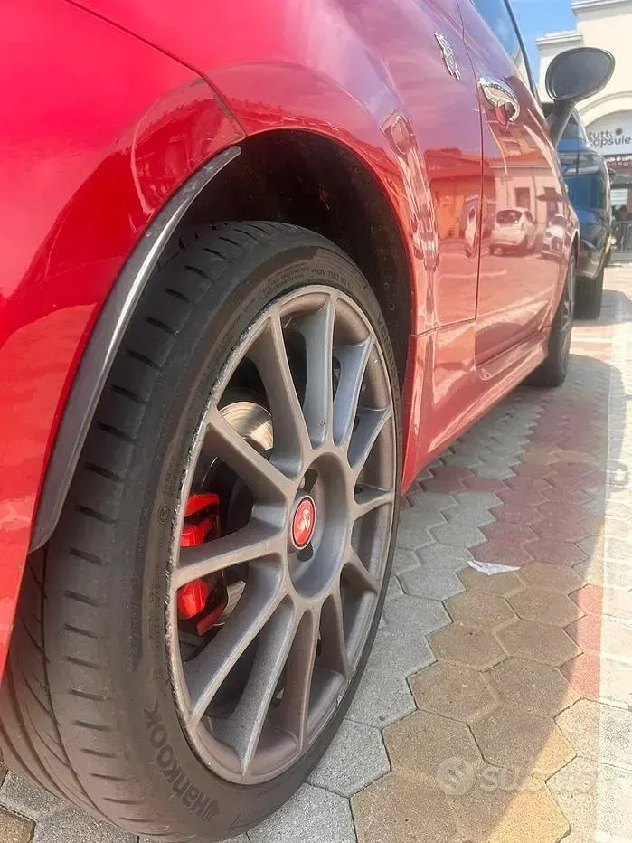 Usata Abarth 500 135 CV (99 kW) 2010 Rosso Utilitaria