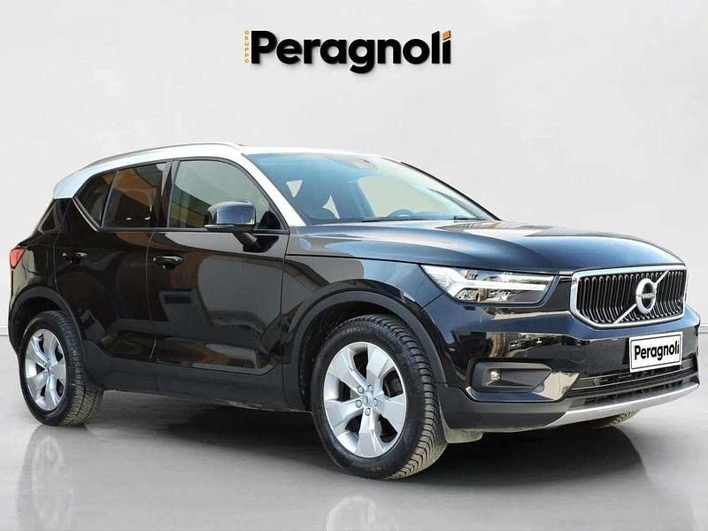 Usata Volvo XC40 Momentum 150 CV (110 kW) 2019 Nero SUV