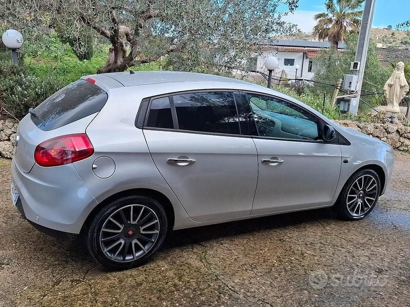Usata Fiat Bravo 120 CV (88 kW) 2013 Utilitaria
