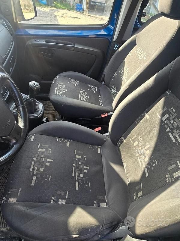 Begagnad Fiat Qubo Trekking 2013 Blå Minibuss