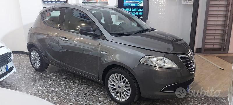 Usata Lancia Ypsilon Gold 2015 Grigio Utilitaria