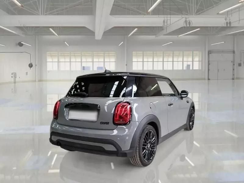 Usata Mini Cooper Business 135 CV (99 kW) 2022 Utilitaria