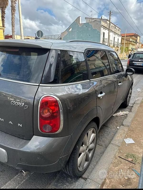 Usata Mini Countryman 122 CV (89 kW) 2011 Grigio SUV