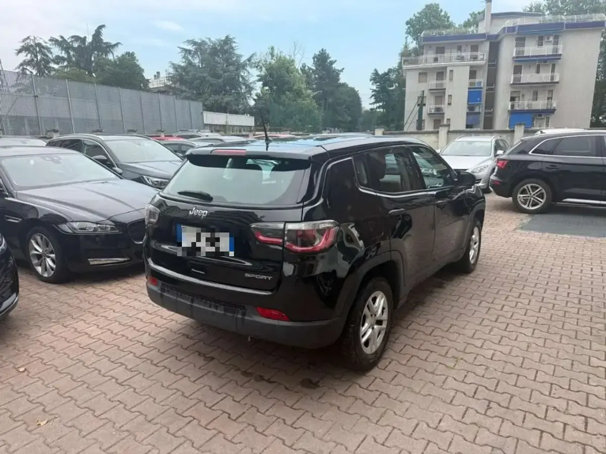 Usata Jeep Compass 120 CV (88 kW) 2018 Nero SUV