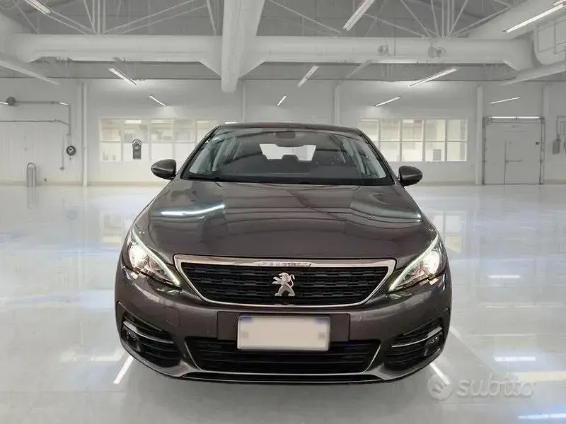 Usata Peugeot 308 Active 131 CV (96 kW) 2021 Grigio Berlina