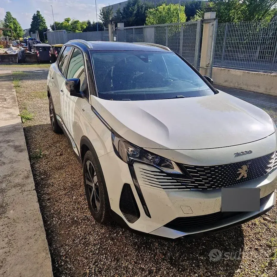 Usata Peugeot 3008 GT 131 CV (96 kW) 2021 Bianco SUV